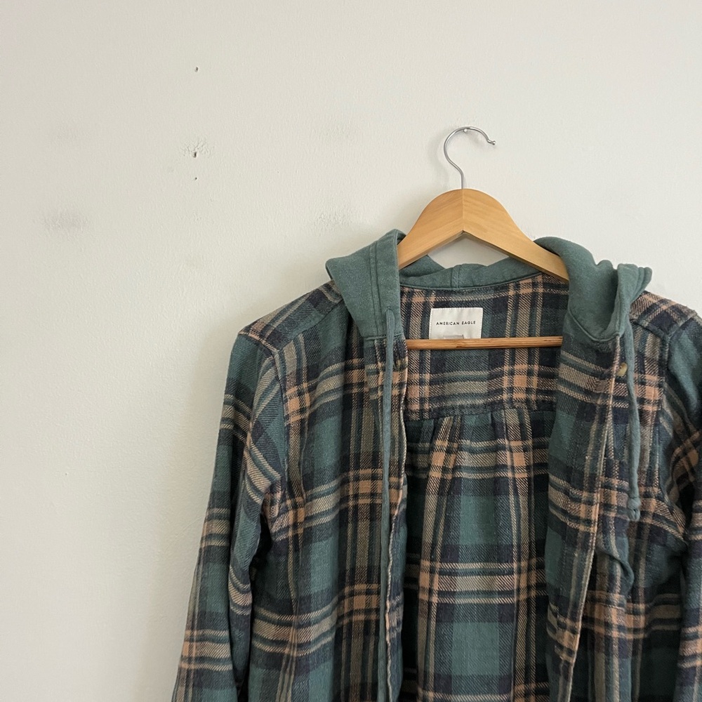 American Eagle Outfitters Green Boxy Button Down Shirt - Picture 4 of 6